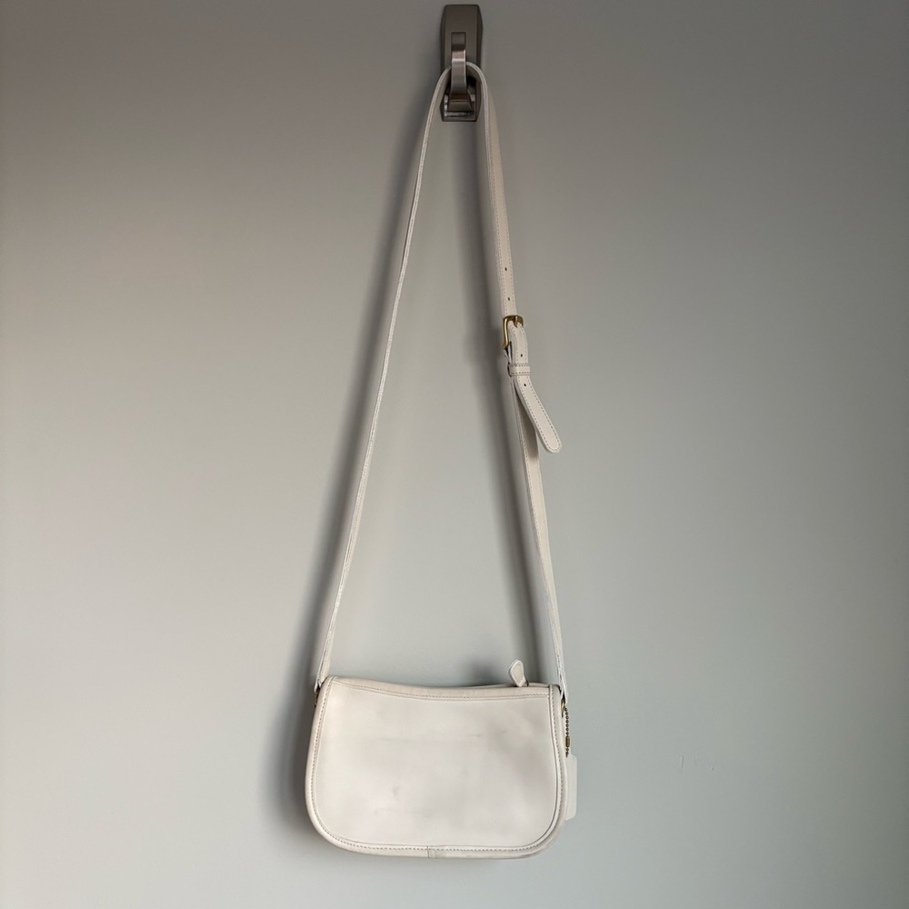 Coach Vintage Rare Purse Crossbody Pocketbook Wendie Bone #9031